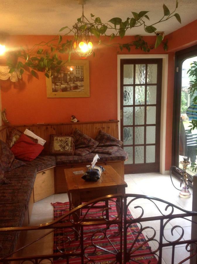The Cedars House B&B นานีทัน ภายนอก รูปภาพ